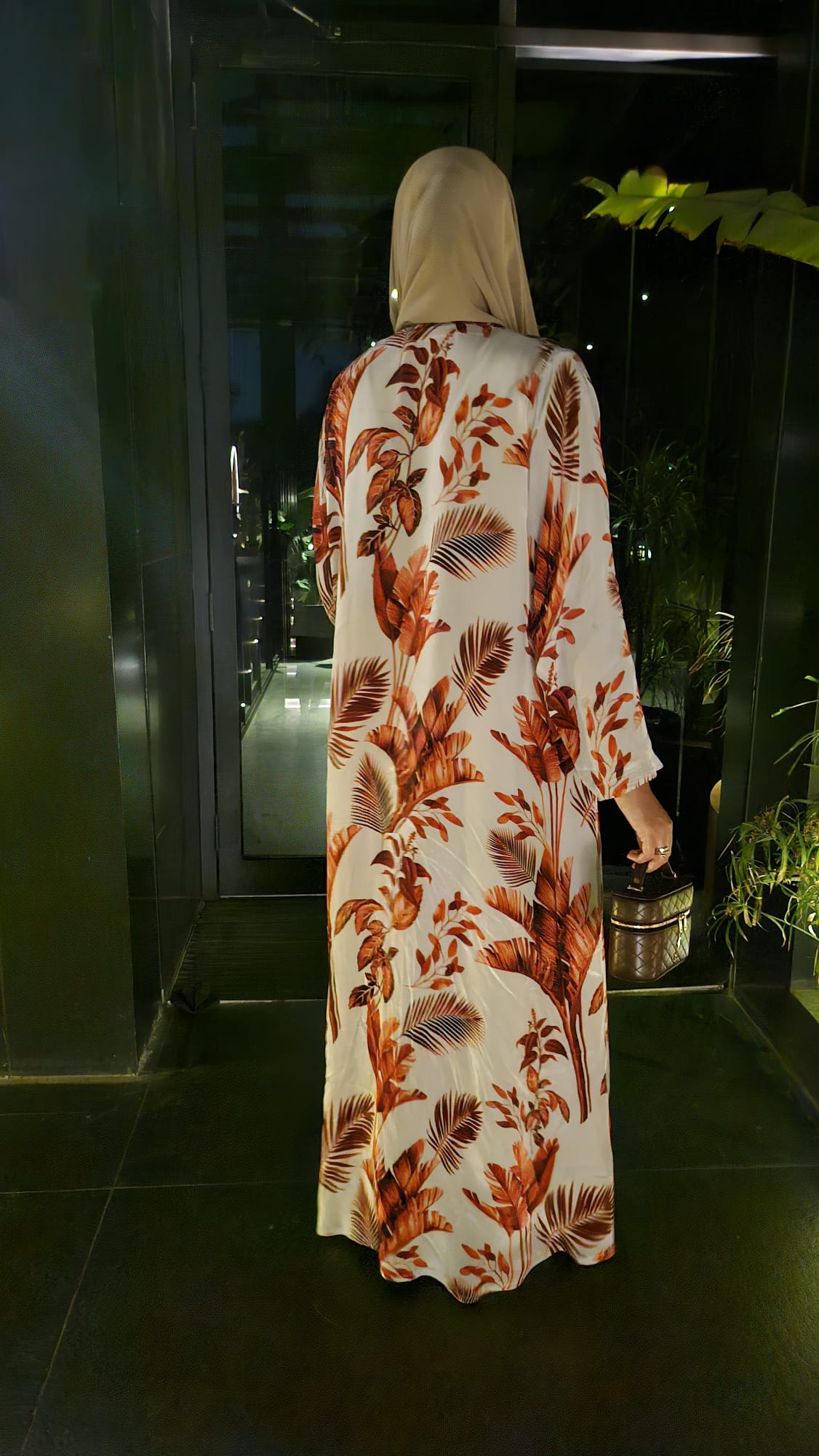 Hadiqa open abaya **PRE-ORDER ONLY**