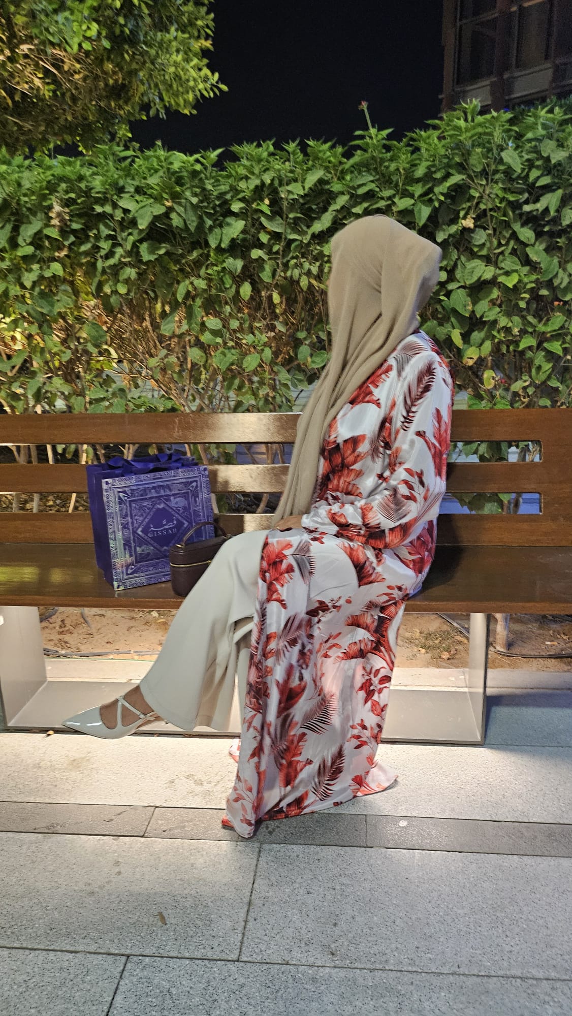 Hadiqa open abaya **PRE-ORDER ONLY**
